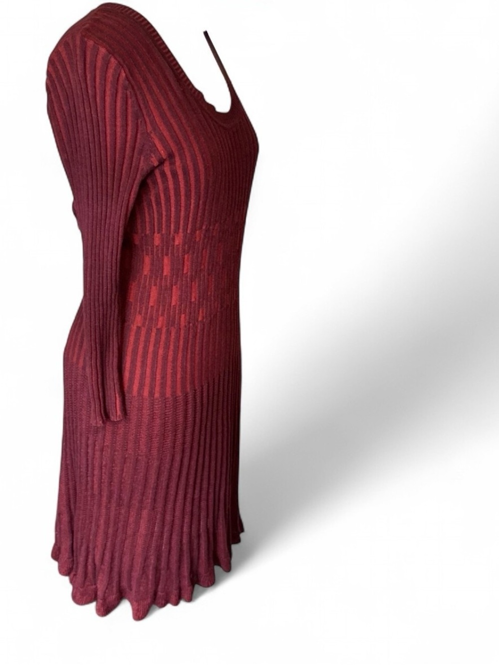 Max Studio Ribbed Long-Sleeve Knit Dress in Burgundy textured design cotton bl - Picture 6 of 8
